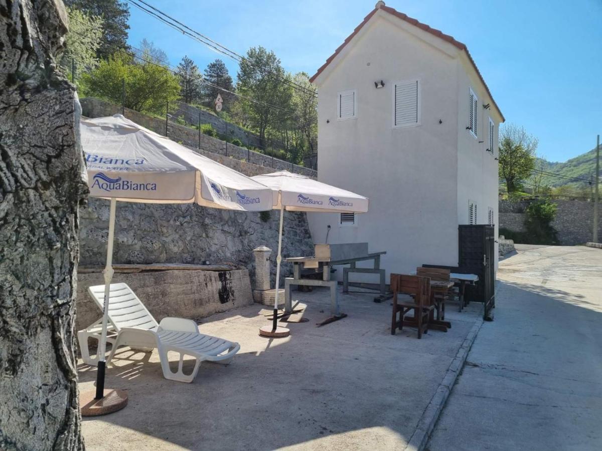 Ferienwohnung Porto Njegusi A2 Cetinje Exterior foto
